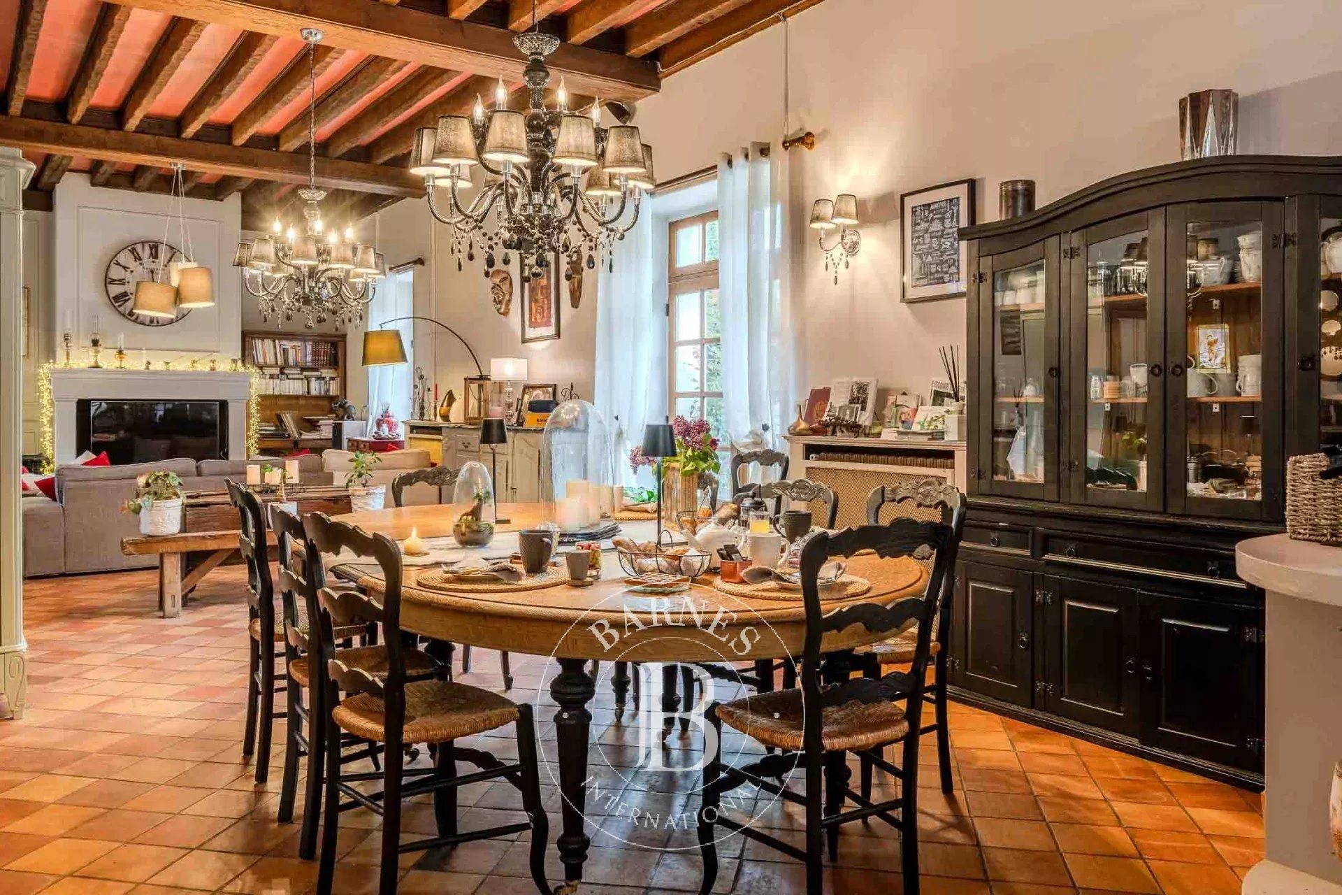 Maison à vendre, 383m², Évry-Courcouronnes