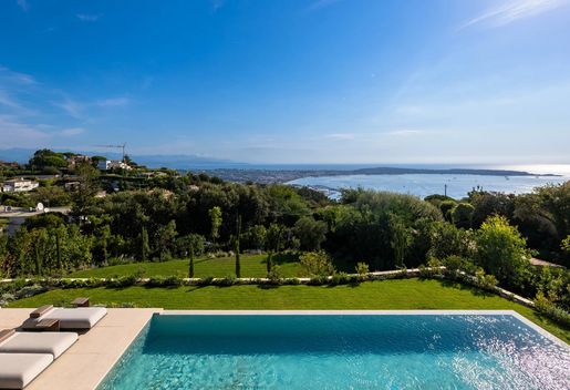 Maison 8 pièces 633 m² · à Vallauris · 633 m² · 17 500 000 €