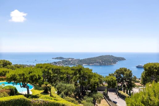 Appartement 4 pièces 111 m² · à Villefranche-sur-Mer · 111 m² · 2 100 000 €