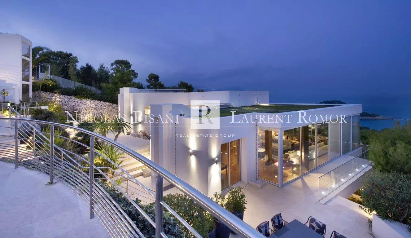Maison à louer, 700m², Saint-Jean-Cap-Ferrat