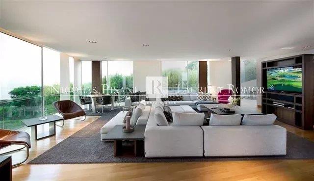 Maison à louer, 700m², Saint-Jean-Cap-Ferrat
