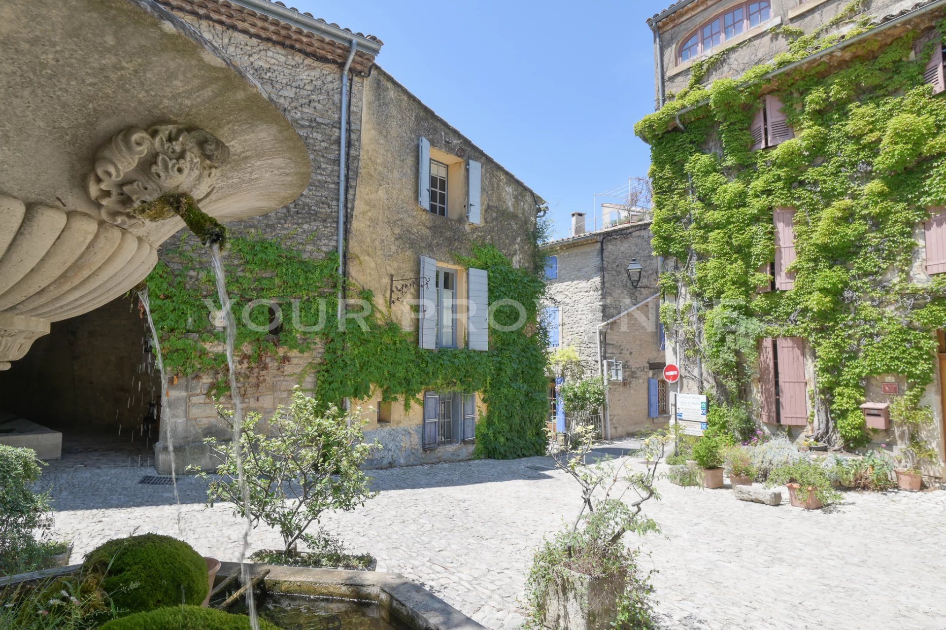 Maison à vendre, 170m², Saignon
