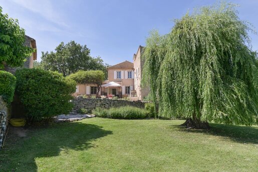 Maison 9 pièces 190 m² · à Goult · 190 m² · 2 200 000 €