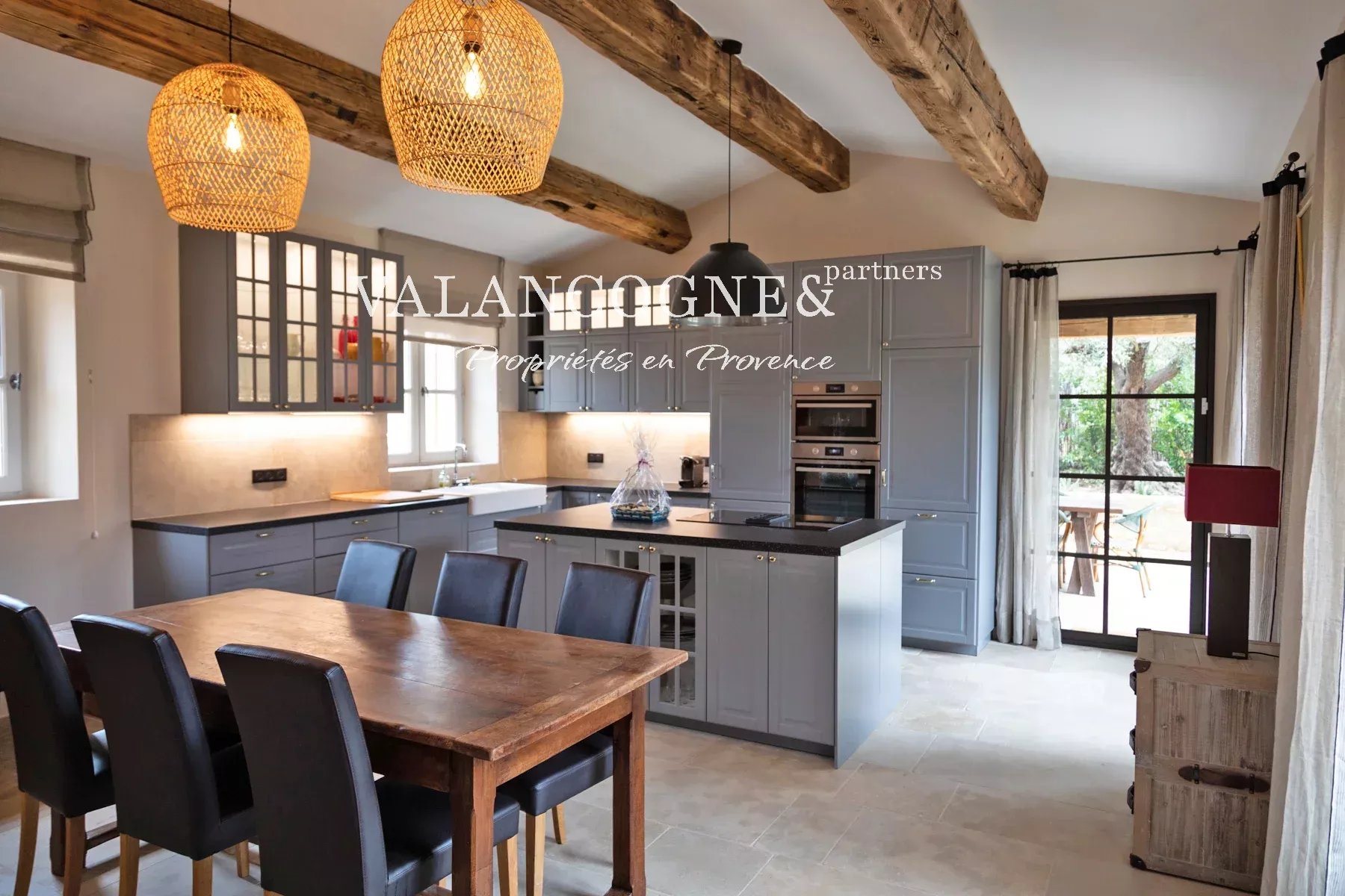 Maison à vendre, 162m², Eygalières