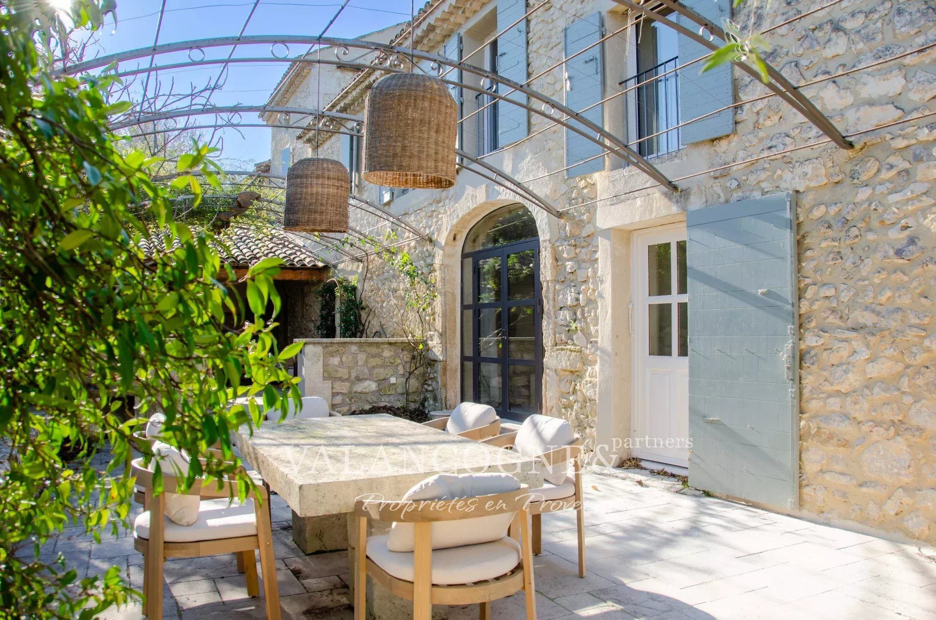 Maison à vendre, 320m², Eygalières