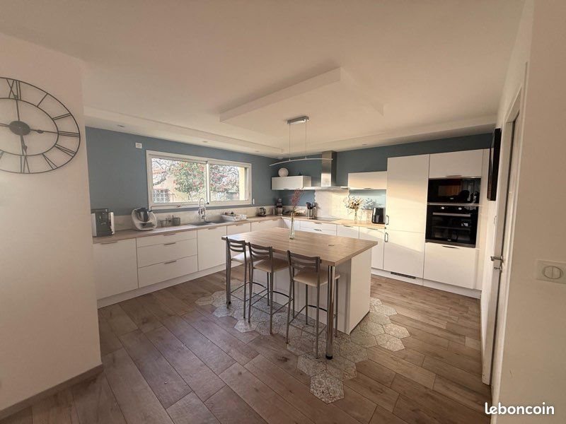 Maison à vendre, 136m², Pont-Saint-Martin