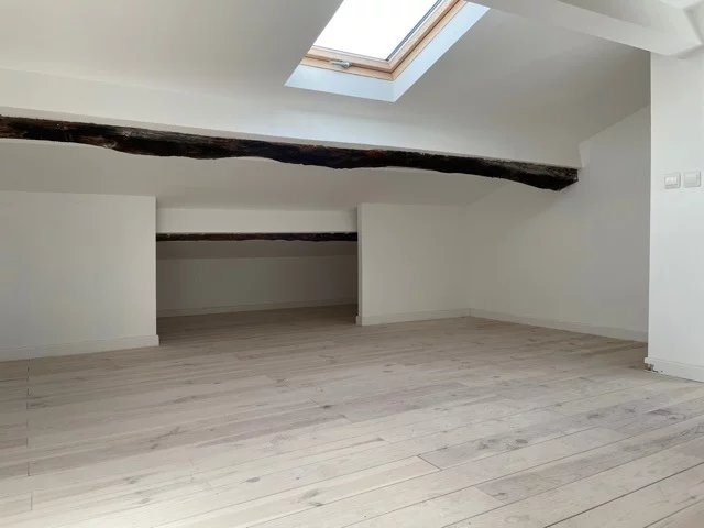 Appartement à louer, 70m², Lodève