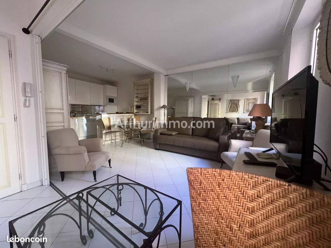 Appartement à louer, 34m², Saint-Tropez