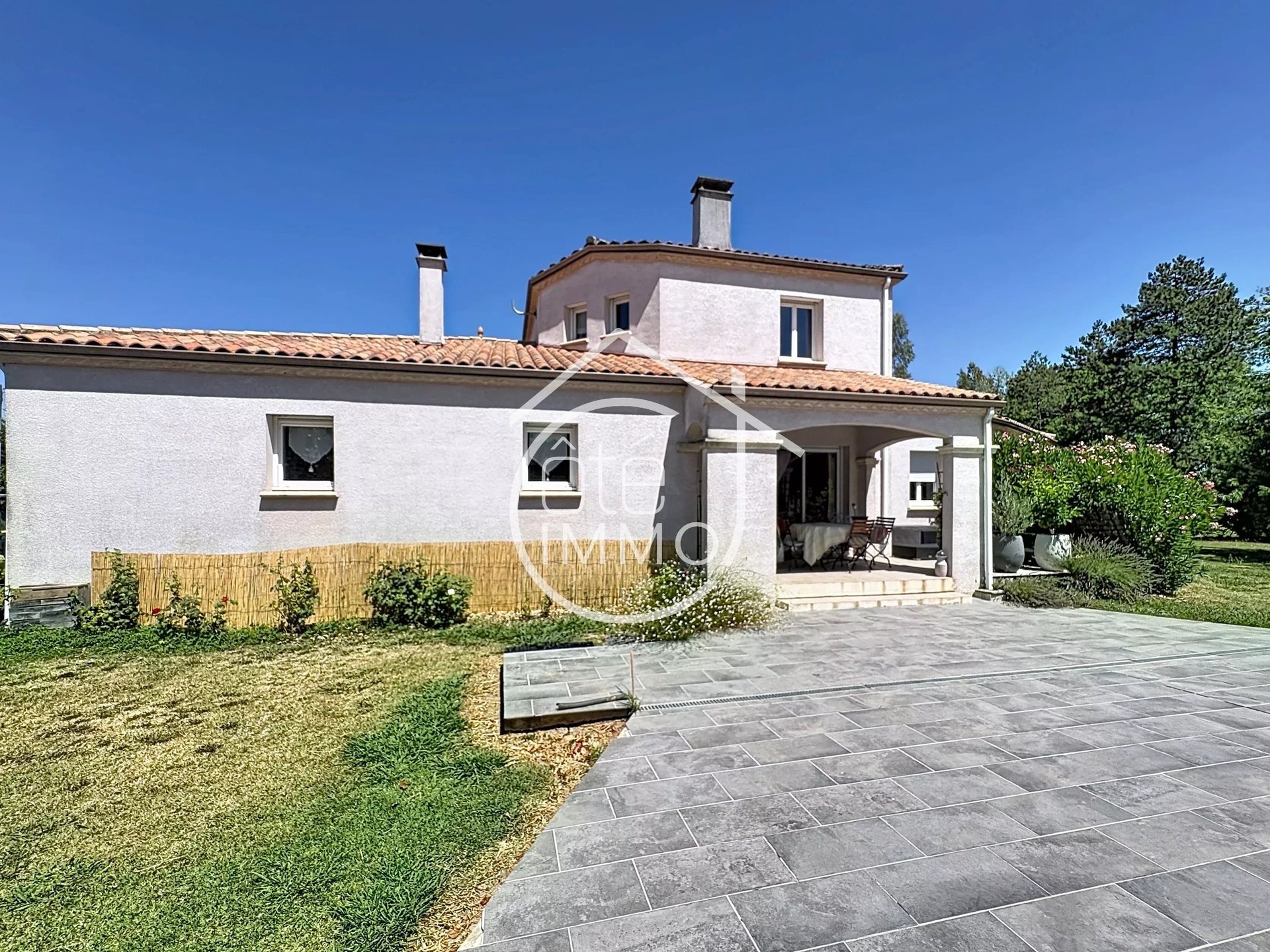 Maison à vendre, 135m², Pineuilh