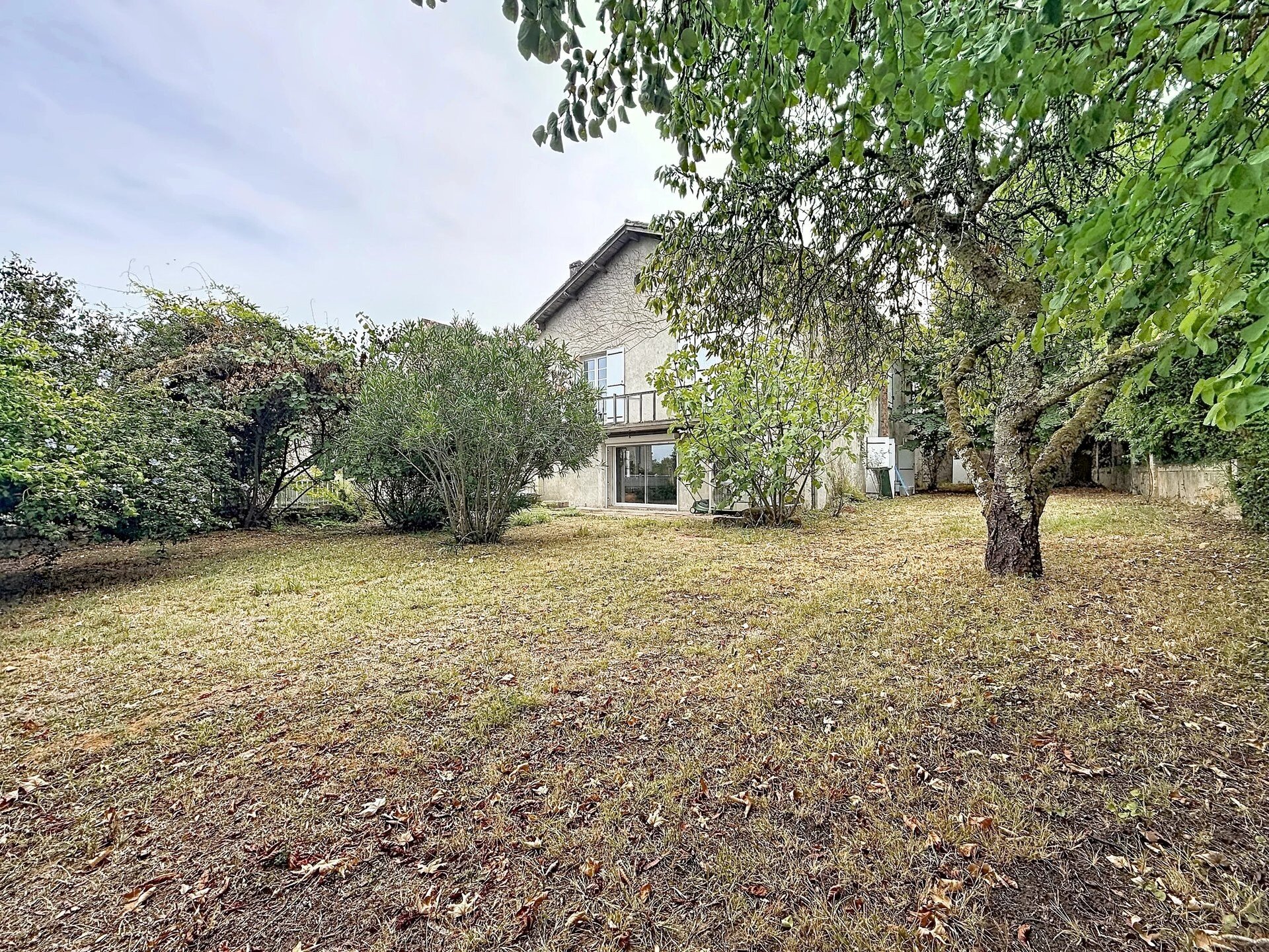 Maison à vendre, 294m², Eynesse