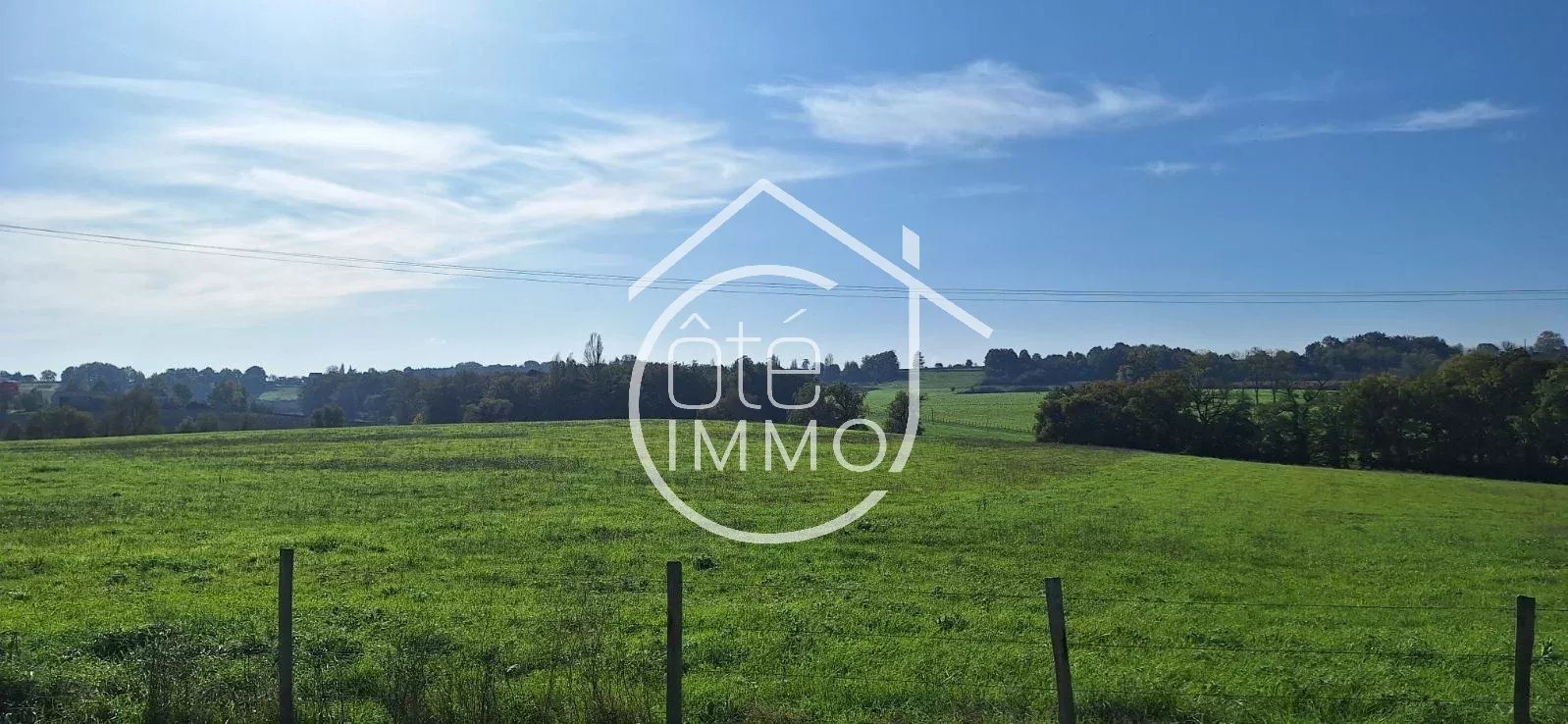 SAINT MÉARD DE GURÇON - Buildable land of 1,370 m² - Vue 4