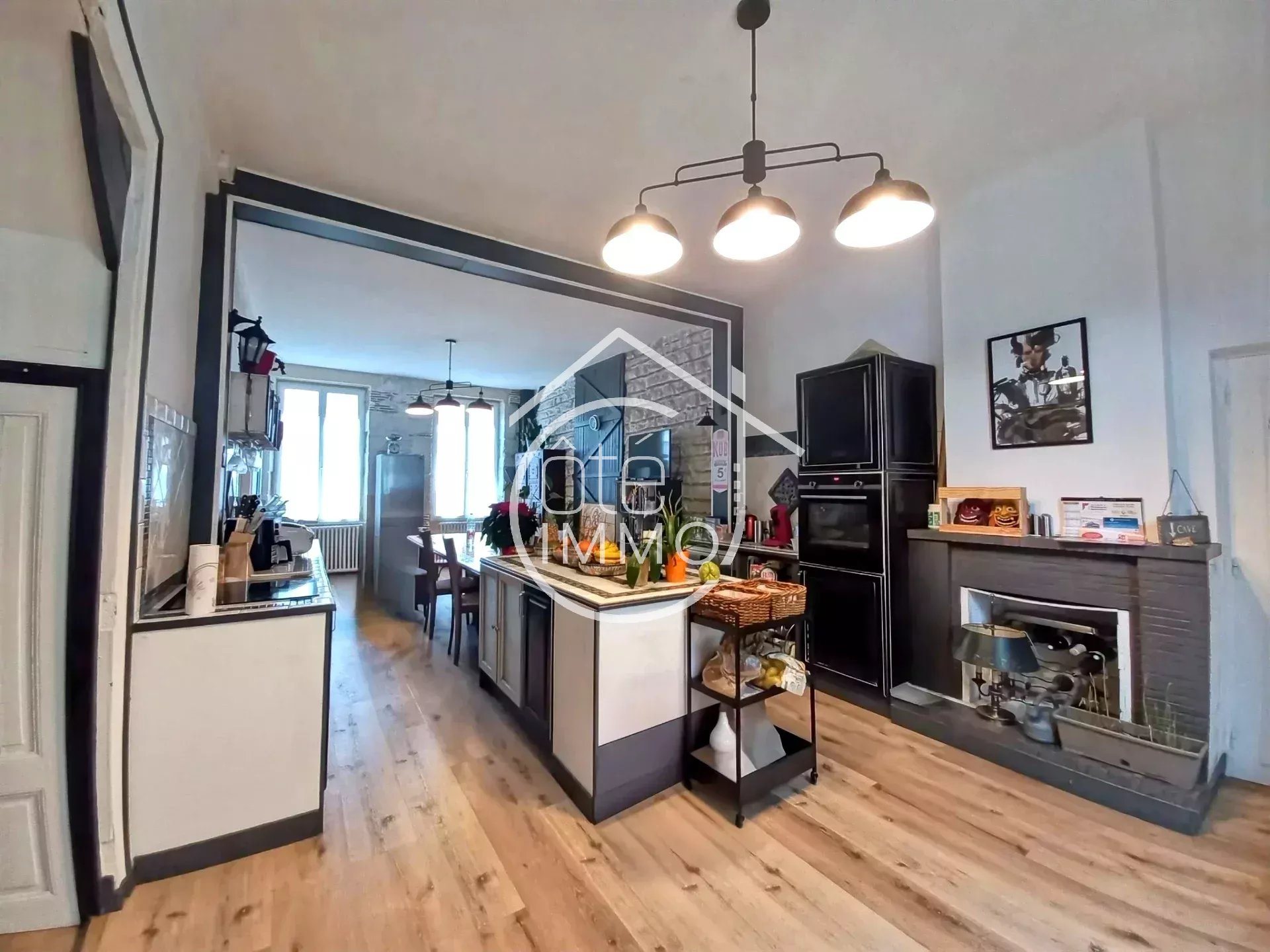 Maison à vendre, 233m², Sainte-Foy-la-Grande