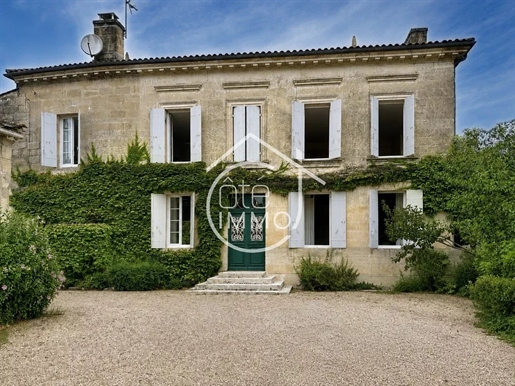 Maison 8 pièces 209 m² · à Saint-Seurin-de-Prats · 209 m² · 292 000 €