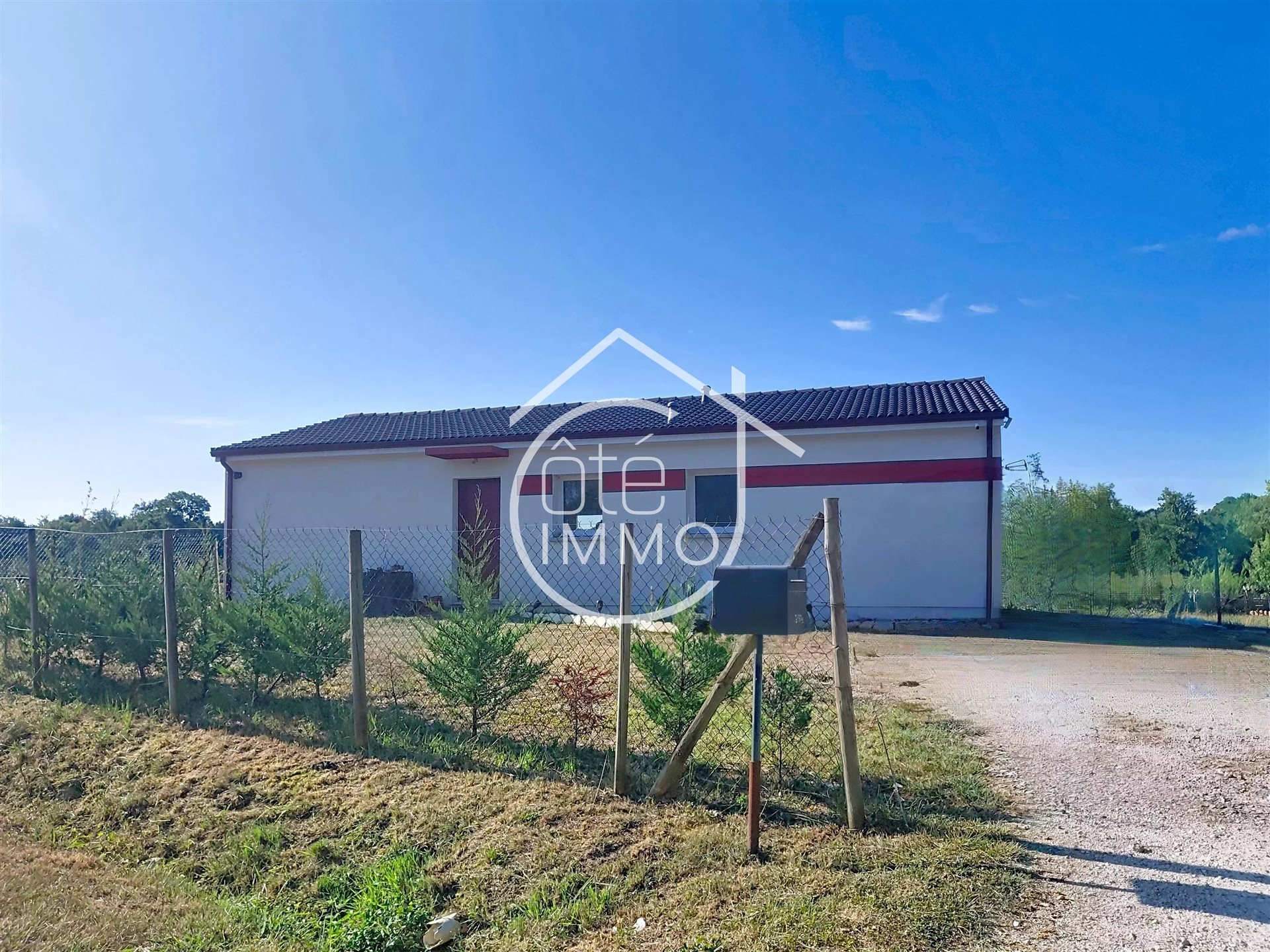 Maison à vendre, 99m², Montazeau