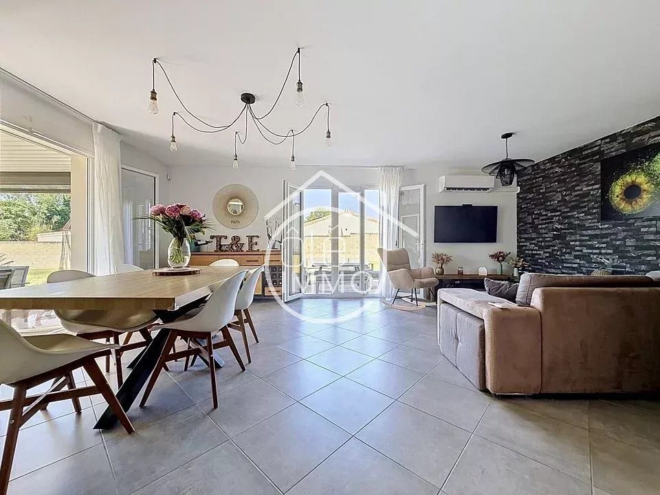 Maison à vendre, 95m², Lamothe-Montravel