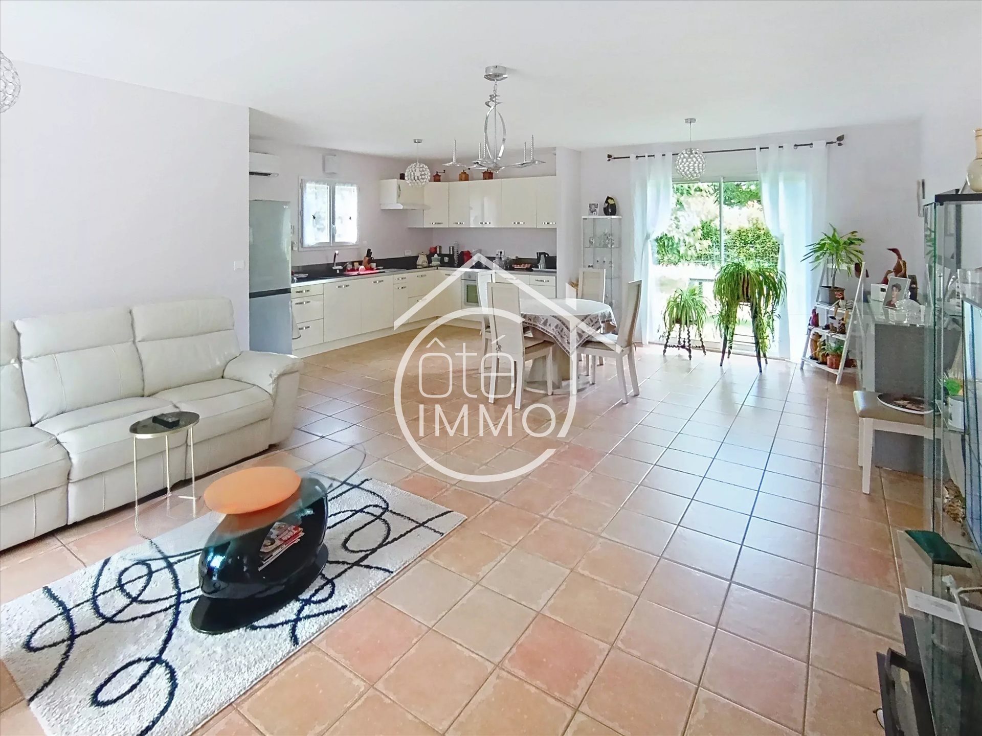 Maison à vendre, 101m², Saint-Pierre-d'Eyraud