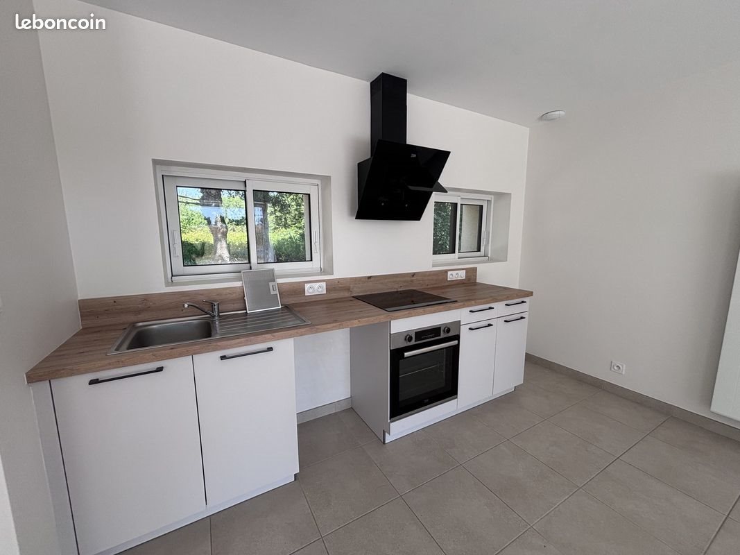Maison à louer, 63m², Landujan