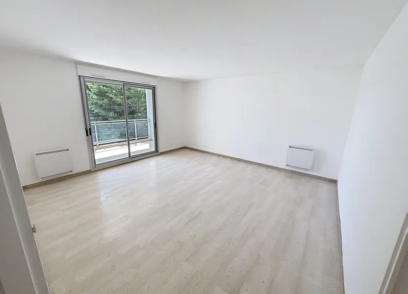 Appartement à louer, 71m², Antibes