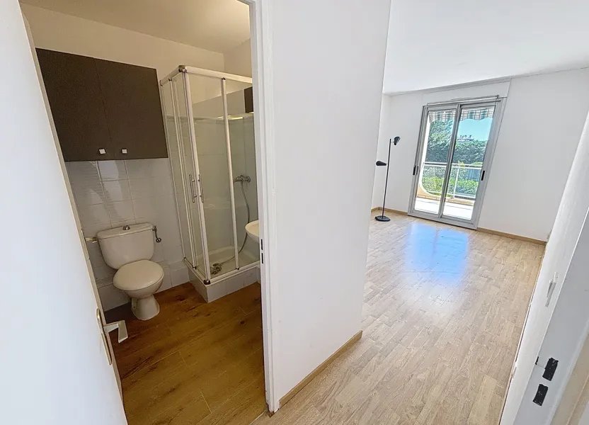 Appartement à louer, 71m², Antibes