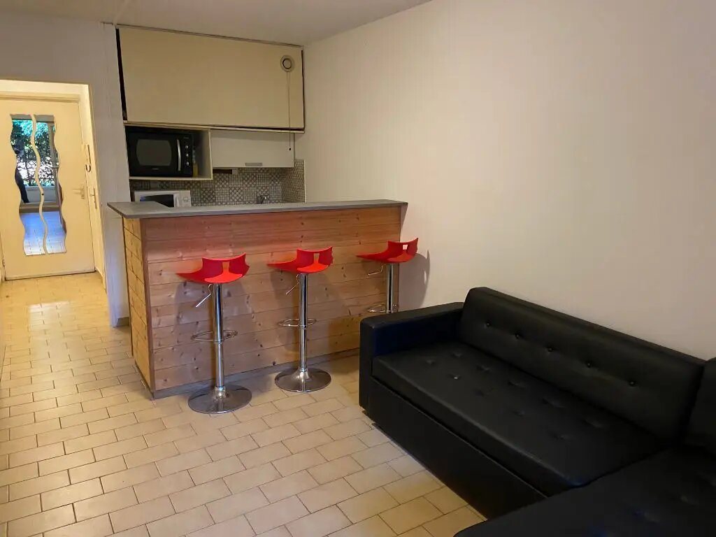 Appartement à louer, 21m², Vallauris