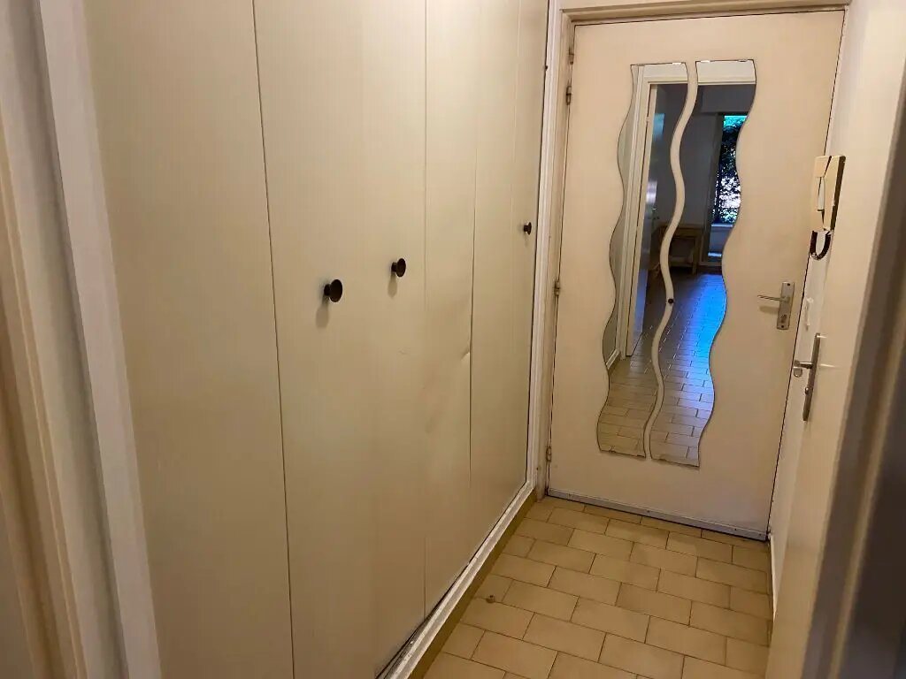 Appartement à louer, 21m², Vallauris