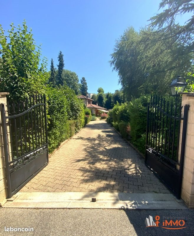 Maison à vendre, 115m², Montanay