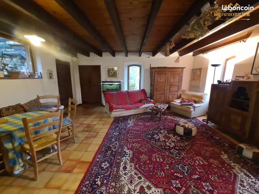 Maison à vendre, 195m², Saint-Sauveur-de-Montagut