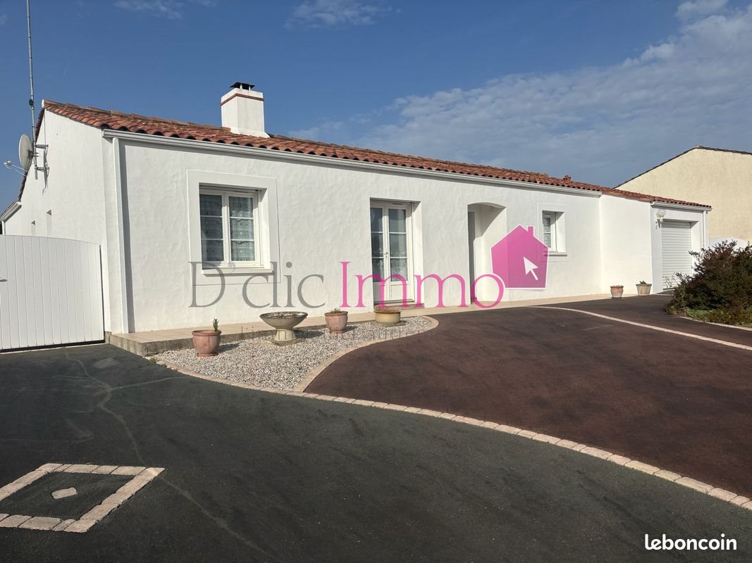 Maison à vendre, 119m², Saint-Révérend