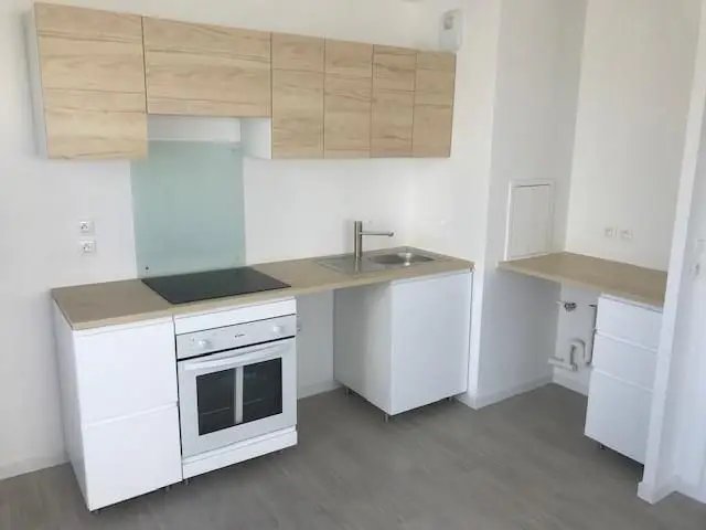 Appartement à louer, 61m², Evry