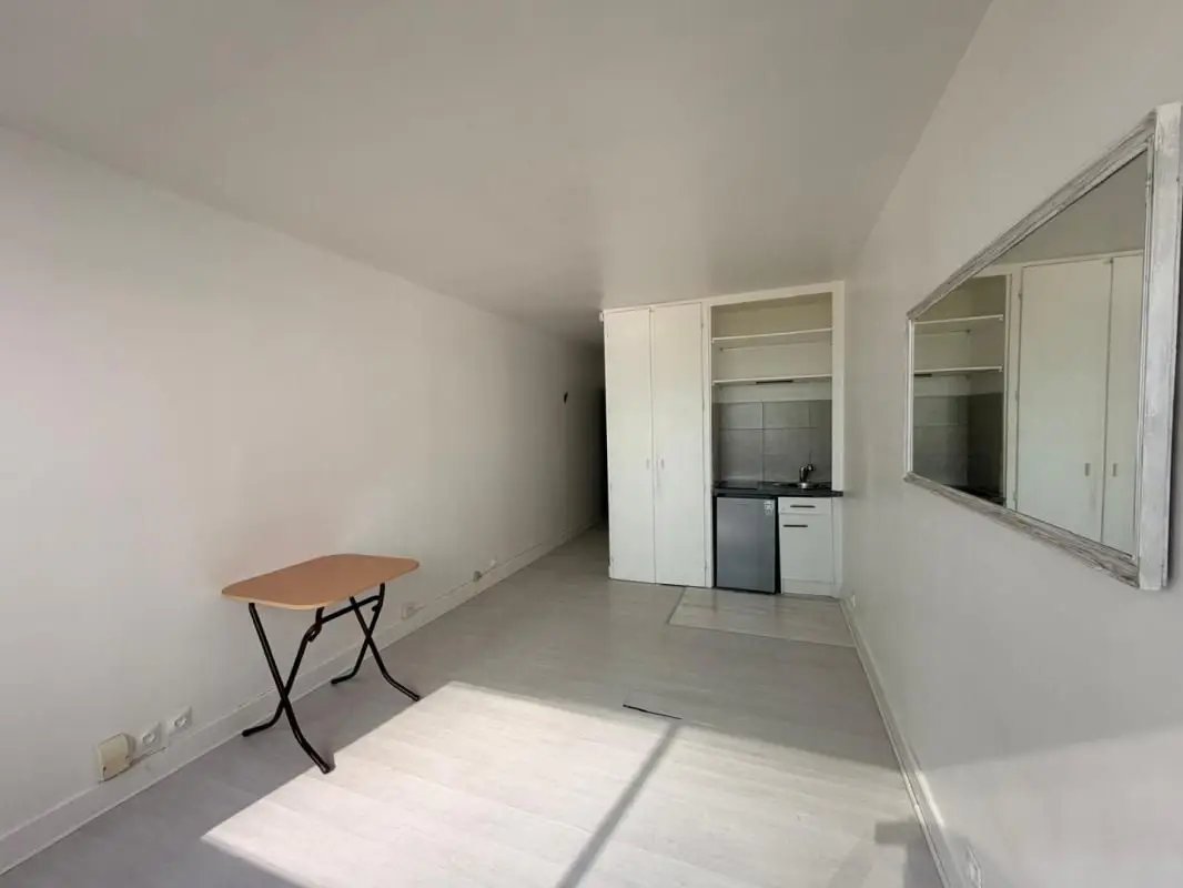 Appartement à louer, 22m², Courbevoie