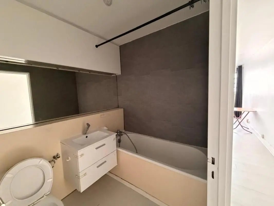 Appartement à louer, 22m², Courbevoie