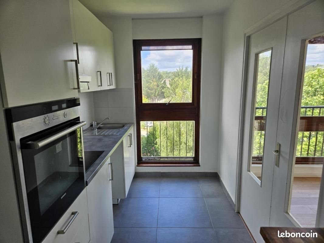 Appartement à louer, 64m², Le Chesnay