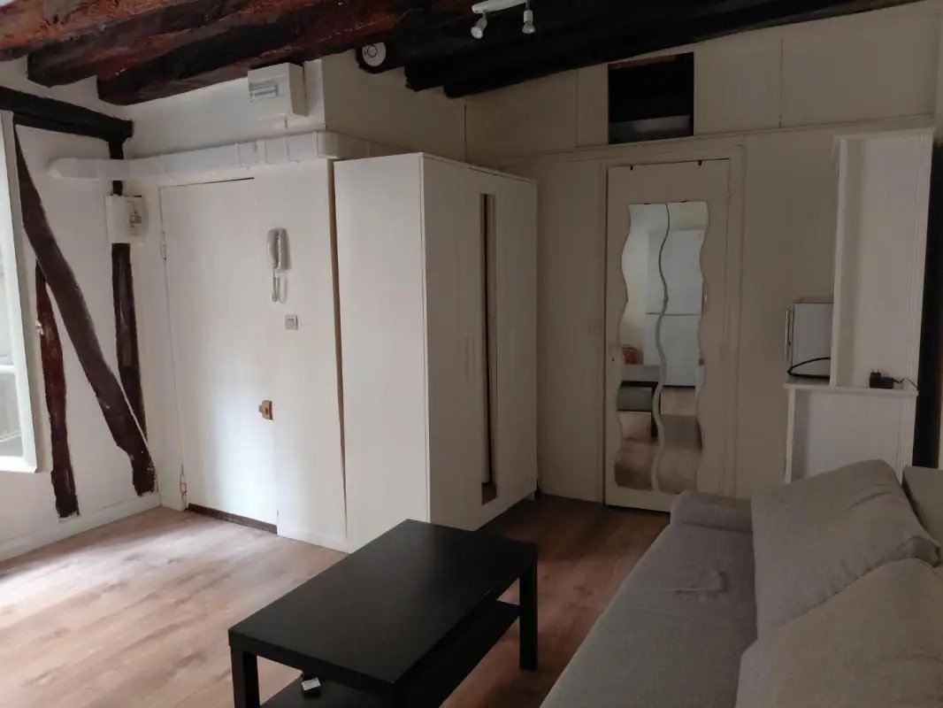 Appartement à louer, 19m², Versailles