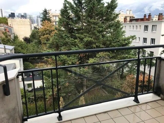 Appartement à louer, 63m², Suresnes