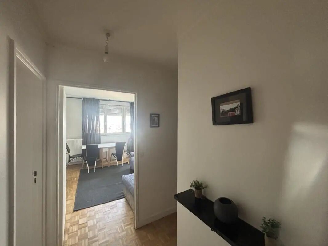 Appartement à louer, 45m², Courbevoie