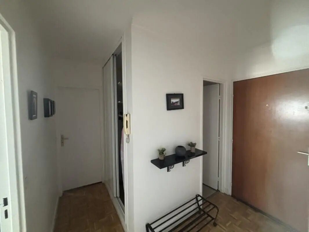 Appartement à louer, 45m², Courbevoie