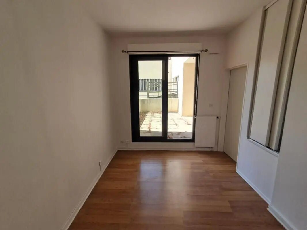 Appartement à louer, 41m², Evry