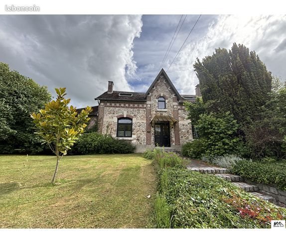 Maison à vendre, 167m², Mont-Saint-Eloi