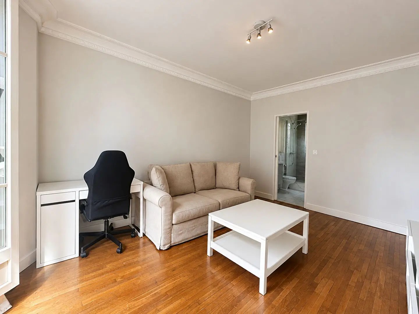 Appartement à louer, 27m², Paris 15ème