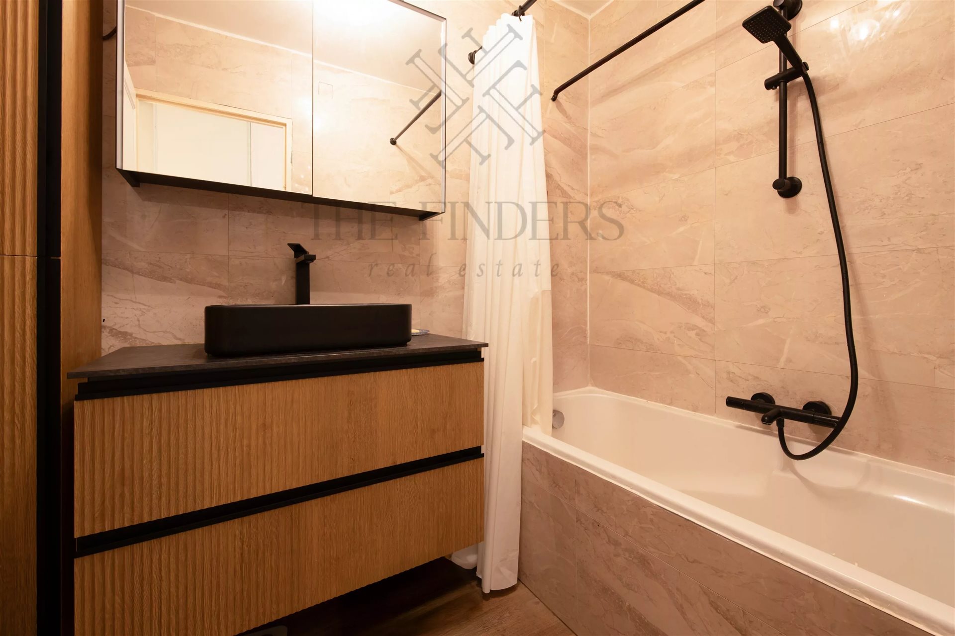Appartement – Saint-Tropez, Var - Plus