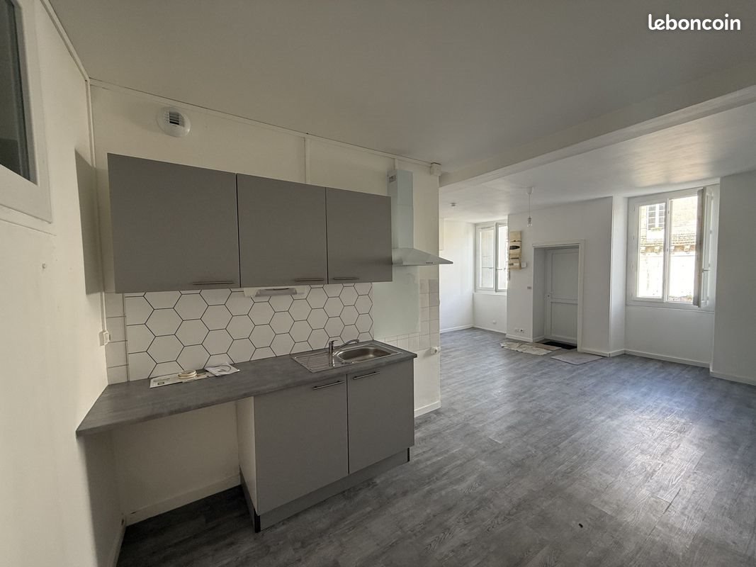 Maison à louer, 65m², Montmoreau-Saint-Cybard