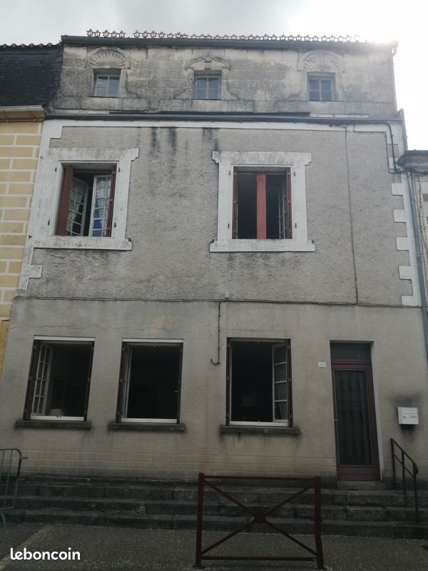 Maison à vendre, 116m², La Rochebeaucourt-et-Argentine