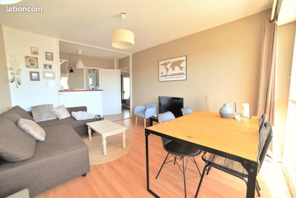 Appartement à louer, 57m², Pessac