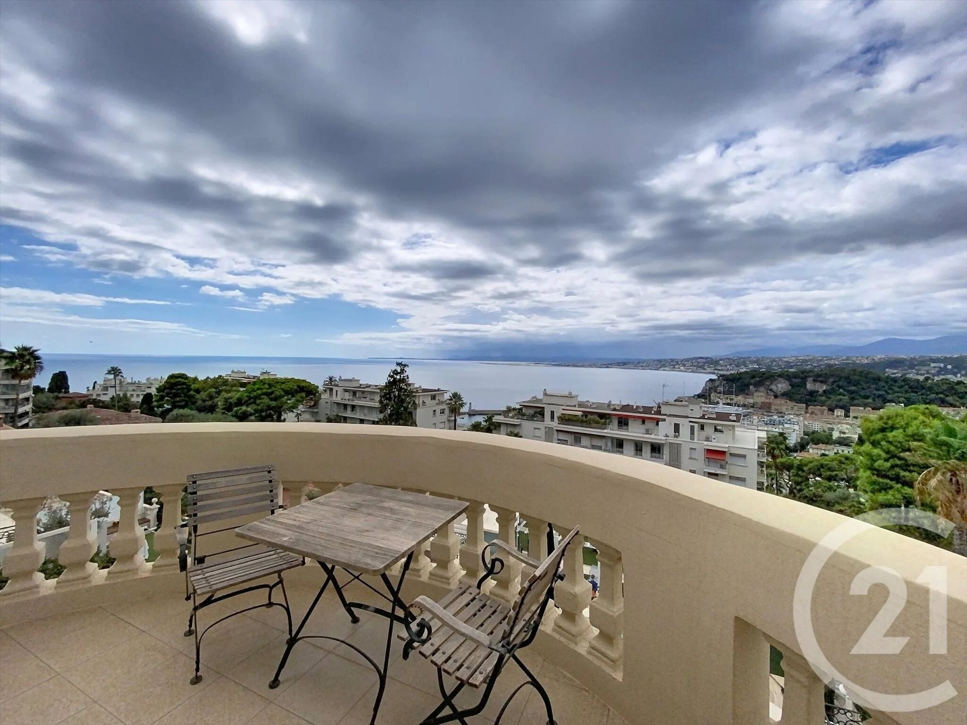 Appartement à louer, 110m², Nice
