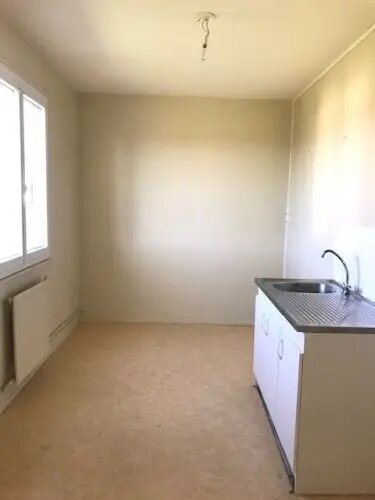 Appartement à louer, 70m², Marseilles-lès-Aubigny