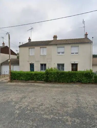 Maison à louer, 80m², Bruère-Allichamps