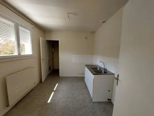 Maison à vendre, 77m², Mehun-sur-Yèvre