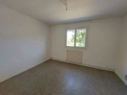 Maison à vendre, 77m², Mehun-sur-Yèvre