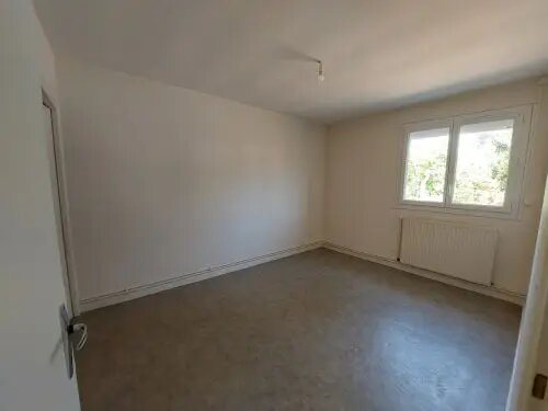 Maison à vendre, 77m², Mehun-sur-Yèvre