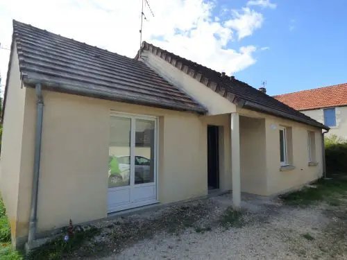 Maison à louer, 85m², Veaugues